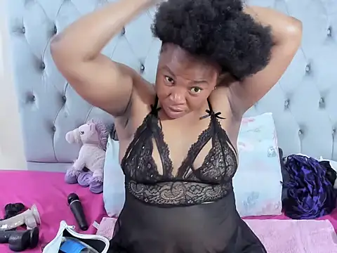 Snapshot of massive_booty25 chatting on October 7, 2025, 4:19 pm massive booty25 online show from October 7, 2025, 4:19 pm