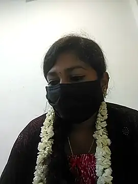 TAMIL AMMUKUTTYY online show from October 10, 2025, 7:53 am