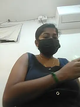 TAMIL AMMUKUTTYY online show from October 18, 2025, 6:54 pm