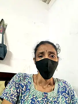 sweetreddy-02 online show from October 31, 2025, 5:59 am