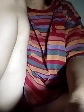 Poppy-y online show from September 30, 2025, 7:42 pm