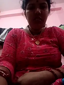 Hott locky online show from October 28, 2025, 9:14 pm