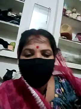 Snapshot of Hott_locky chatting on May 31, 2026, 5:19 pm Hott locky online show from May 31, 2026, 5:19 pm