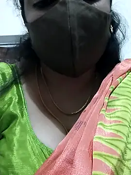 Snapshot of hottamil_honey_couples chatting on September 30, 2025, 12:38 am hottamil honey couples online show from September 30, 2025, 12:38 am