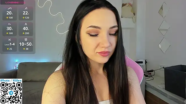 Helen Spark online show from October 22, 2025, 2:00 am