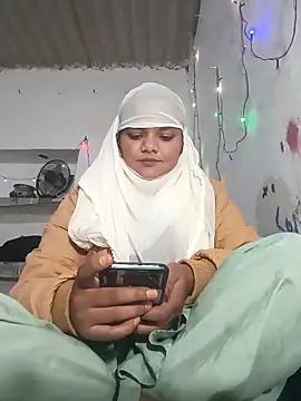 Hot Shredha online show from November 7, 2025, 12:42 pm