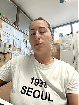 Snapshot of bichota85 chatting on October 14, 2025, 11:00 am bichota85 online show from October 14, 2025, 11:00 am