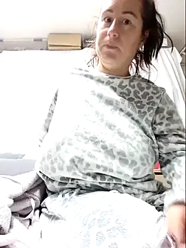 Snapshot of bichota85 chatting on November 8, 2025, 12:52 pm bichota85 online show from November 8, 2025, 12:52 pm