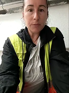 Snapshot of bichota85 chatting on October 9, 2025, 10:38 am bichota85 online show from October 9, 2025, 10:38 am