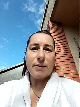 Snapshot of bichota85 chatting on November 16, 2025, 12:43 pm bichota85 online show from November 16, 2025, 12:43 pm