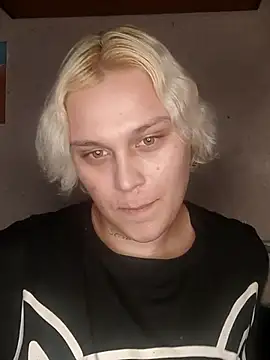 Snapshot of MargoShein chatting on December 4, 2025, 11:26 pm MargoShein online show from December 4, 2025, 11:26 pm