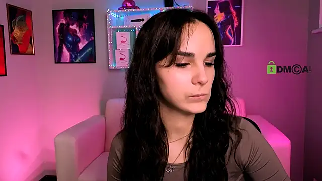 ariana ross7 online show from December 2, 2025, 10:17 am