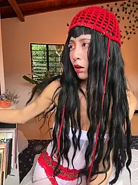 Nymphel1Moth online show from November 4, 2025, 10:24 pm