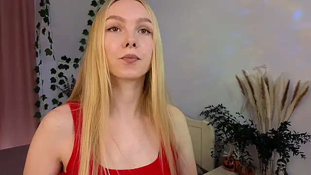 Snapshot of hey_Olivia chatting on November 22, 2025, 8:35 am hey Olivia online show from November 22, 2025, 8:35 am