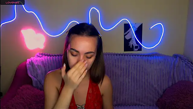 Mia cutie77 online show from October 12, 2025, 9:21 am