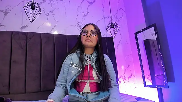 Kitty chs1 online show from September 29, 2025, 7:41 pm