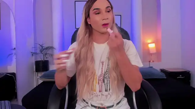 Juanita  acosta1 online show from January 17, 2026, 5:44 am