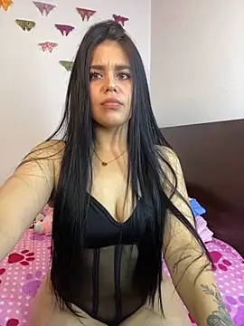 sophy whiite  online show from November 28, 2025, 9:26 pm