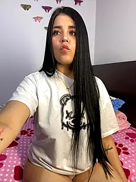 sophy whiite  online show from November 27, 2025, 9:26 pm