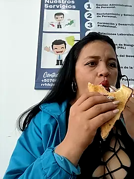 MILA  06 online show from November 14, 2025, 12:31 pm