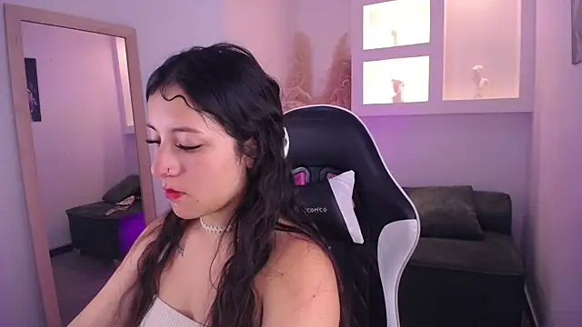 Scarlett as online show from October 2, 2025, 8:23 pm