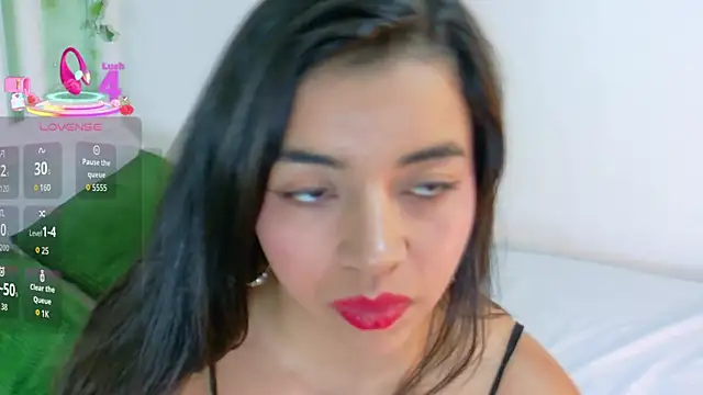 Snapshot of Bella_Spicy__ chatting on October 8, 2025, 7:47 pm Bella Spicy online show from October 8, 2025, 7:47 pm