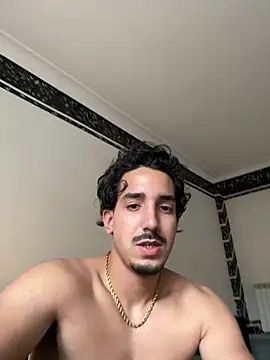 fuck   boyy online show from May 7, 2026, 1:25 pm