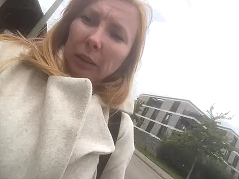 JenyJansi online show from October 6, 2025, 11:00 am