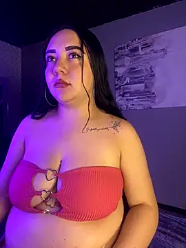Ssusann Pink online show from September 19, 2025, 2:15 am