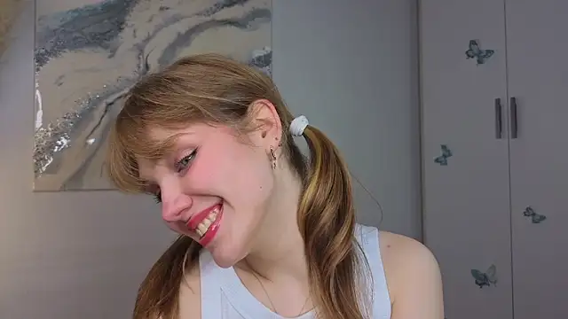 Snapshot of pienaple chatting on October 10, 2025, 4:02 am pienaple online show from October 10, 2025, 4:02 am