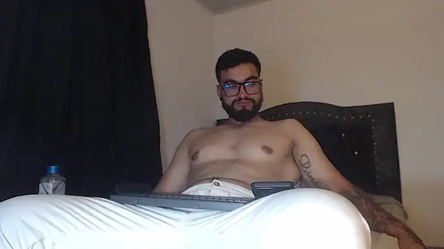 Chrys harris77 online show from April 4, 2026, 12:28 am