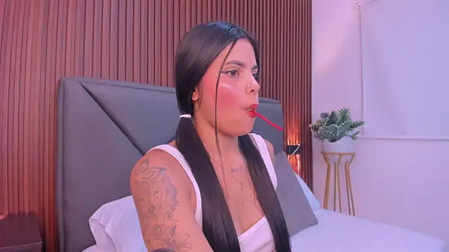 Snapshot of molly_lovee_ chatting on February 11, 2026, 7:25 pm molly lovee online show from February 11, 2026, 7:25 pm