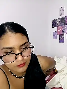 Renata Zoe online show from October 11, 2025, 2:34 am