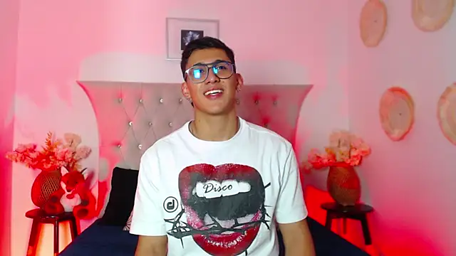 SalvadorFit online show from November 7, 2025, 8:35 pm