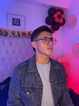 SalvadorFit online show from October 11, 2025, 8:32 pm