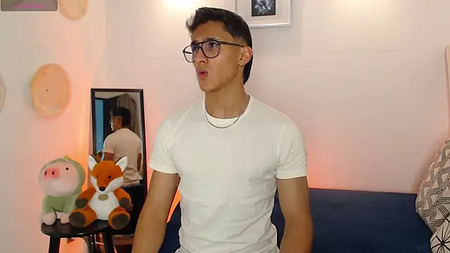 SalvadorFit online show from November 10, 2025, 8:03 pm