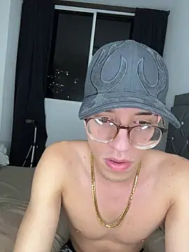 arthurdavies online show from December 14, 2025, 3:35 am