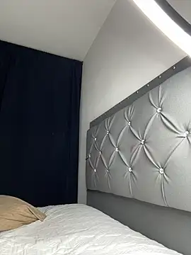 arthurdavies online show from November 21, 2025, 4:11 am