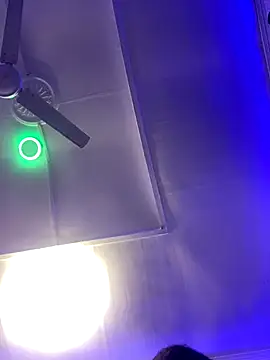 Snapshot of Daavikolovivi chatting on October 12, 2025, 2:02 am Daavikolovivi online show from October 12, 2025, 2:02 am