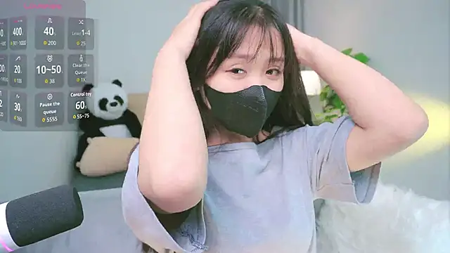 Cherry-26 online show from October 9, 2025, 10:49 am