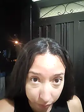 Vale stone  online show from April 15, 2026, 3:23 am