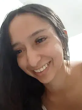 Snapshot of Vale_stone_ chatting on March 1, 2026, 11:05 pm Vale stone online show from March 1, 2026, 11:05 pm