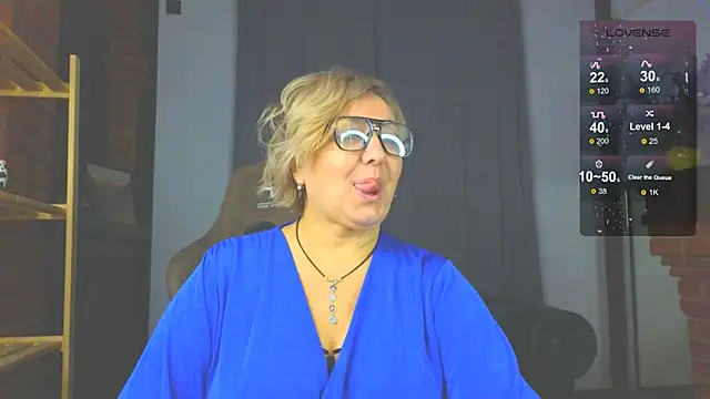 Marta Wils online show from November 25, 2025, 2:45 am