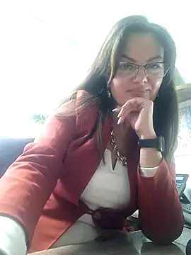 ValeriaLove43211 online show from October 10, 2025, 12:50 pm