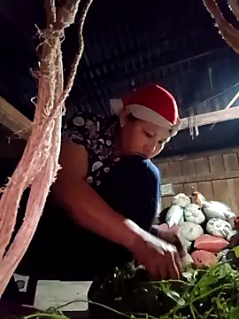 callistra online show from April 3, 2026, 1:06 pm