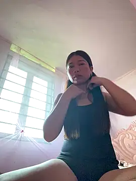 Milky-milk online show from October 17, 2025, 11:50 pm