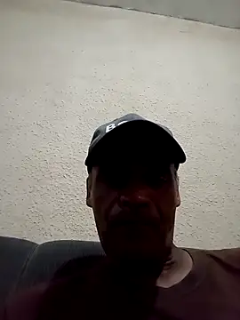 Snapshot of JeffersonRay chatting on March 15, 2026, 11:28 am JeffersonRay online show from March 15, 2026, 11:28 am