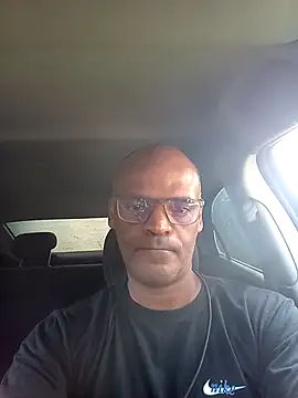 Snapshot of JeffersonRay chatting on April 1, 2026, 10:16 am JeffersonRay online show from April 1, 2026, 10:16 am