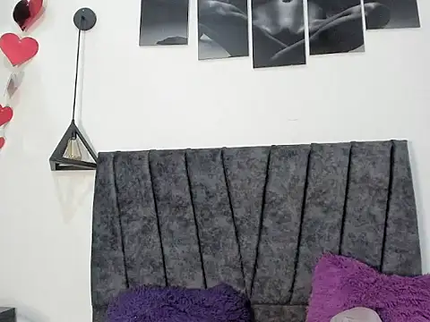 Snapshot of skinny_kinkyxx chatting on October 1, 2025, 9:29 pm skinny kinkyxx online show from October 1, 2025, 9:29 pm