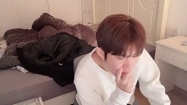 Snapshot of xlong00099 chatting on November 28, 2025, 2:12 am xlong00099 online show from November 28, 2025, 2:12 am